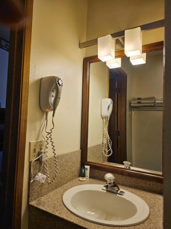 Cle Elum Travelers Inn image 37